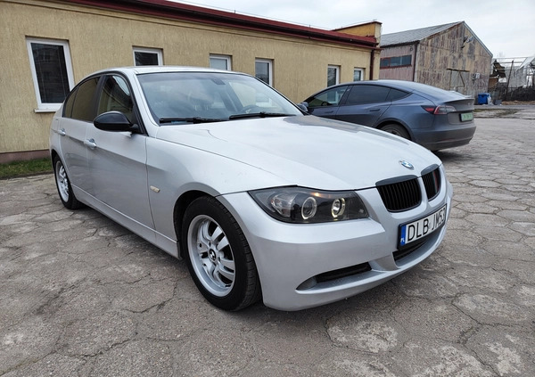 BMW Seria 3 cena 13000 przebieg: 302500, rok produkcji 2005 z Wrocław małe 56